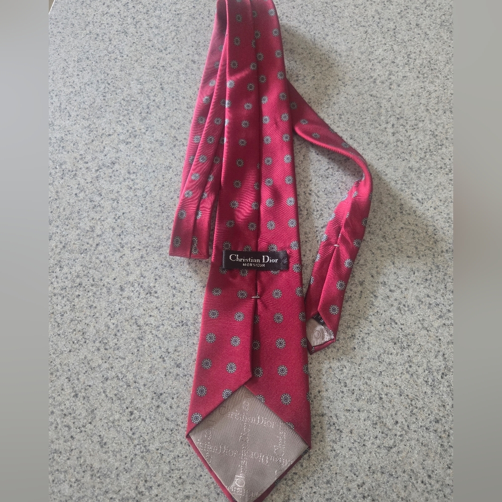 Christian Dior Tie Men’s Red Vintage Designer Medallion Geometric 100% Silk